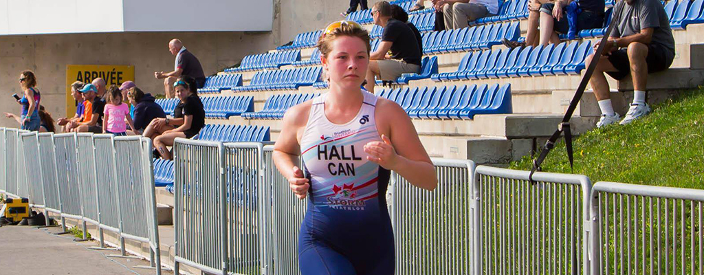 image of a triathlon runner at the Welland International Flatwater Centre 